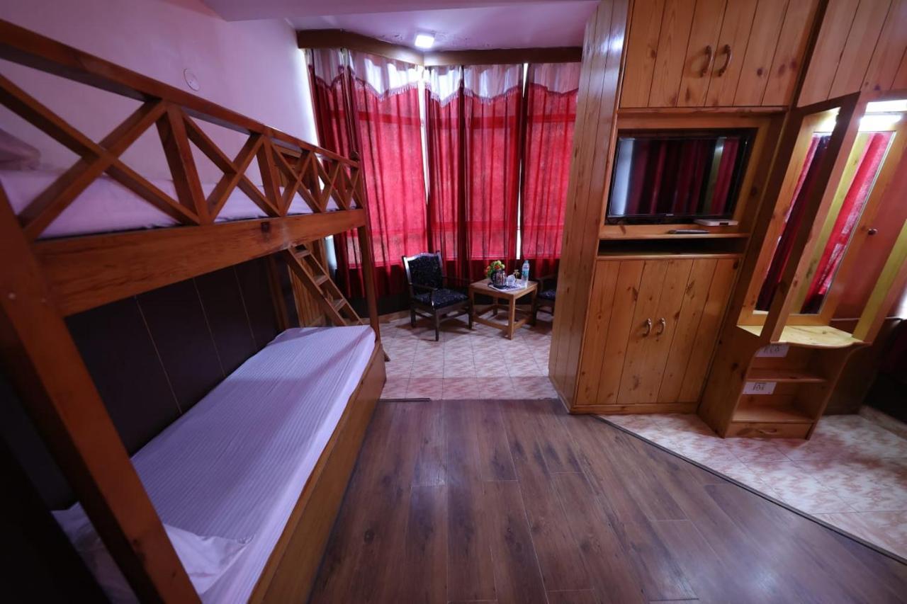 Hotel Yak Manali  Bagian luar foto