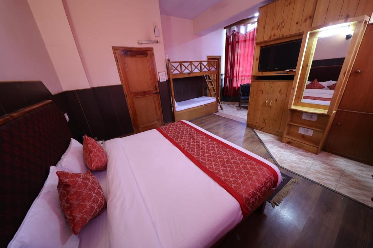 Hotel Yak Manali  Bagian luar foto