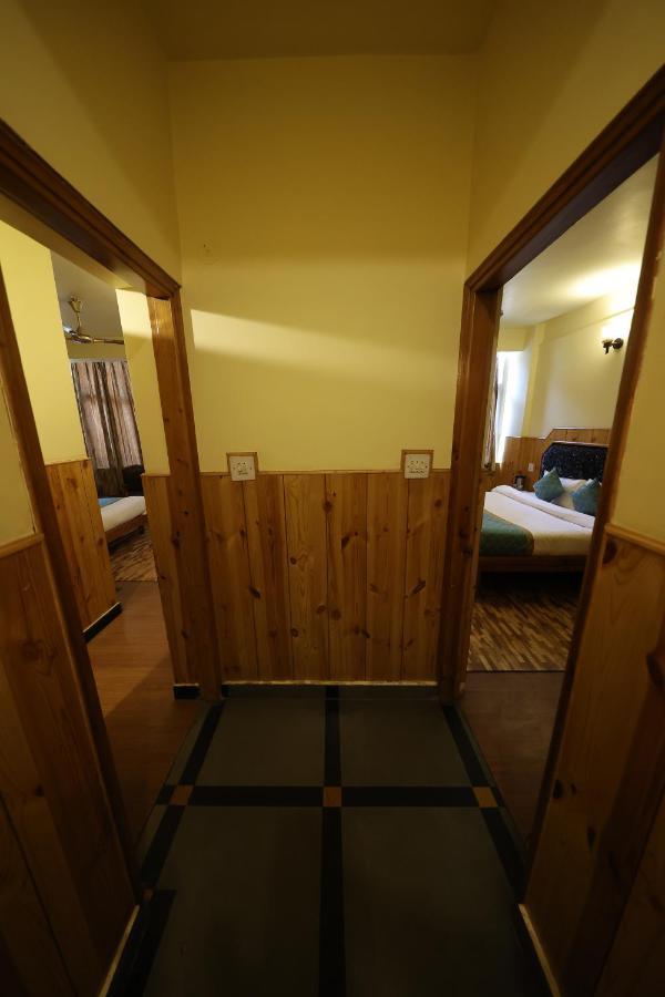 Hotel Yak Manali  Bagian luar foto