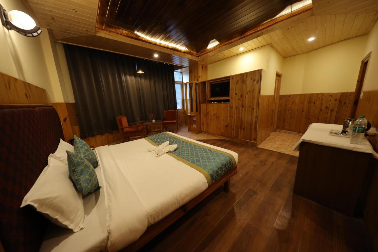 Hotel Yak Manali  Bagian luar foto
